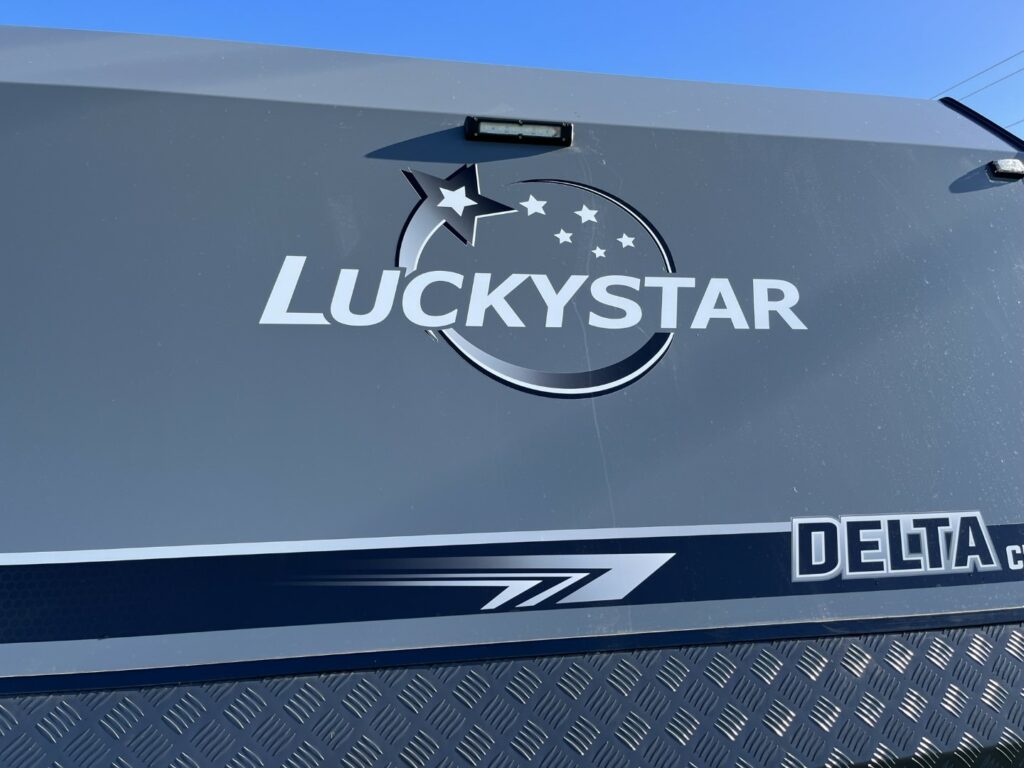 luckystar-delta-club (17)
