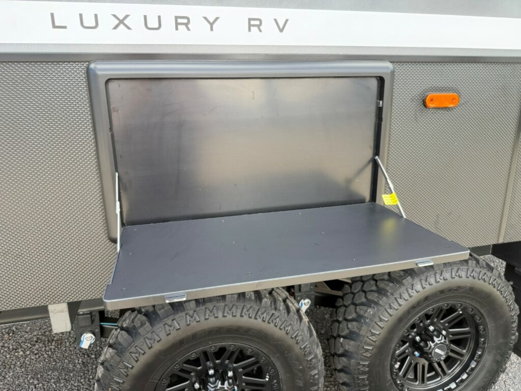 luxury-rv-quatro-offroad (21)