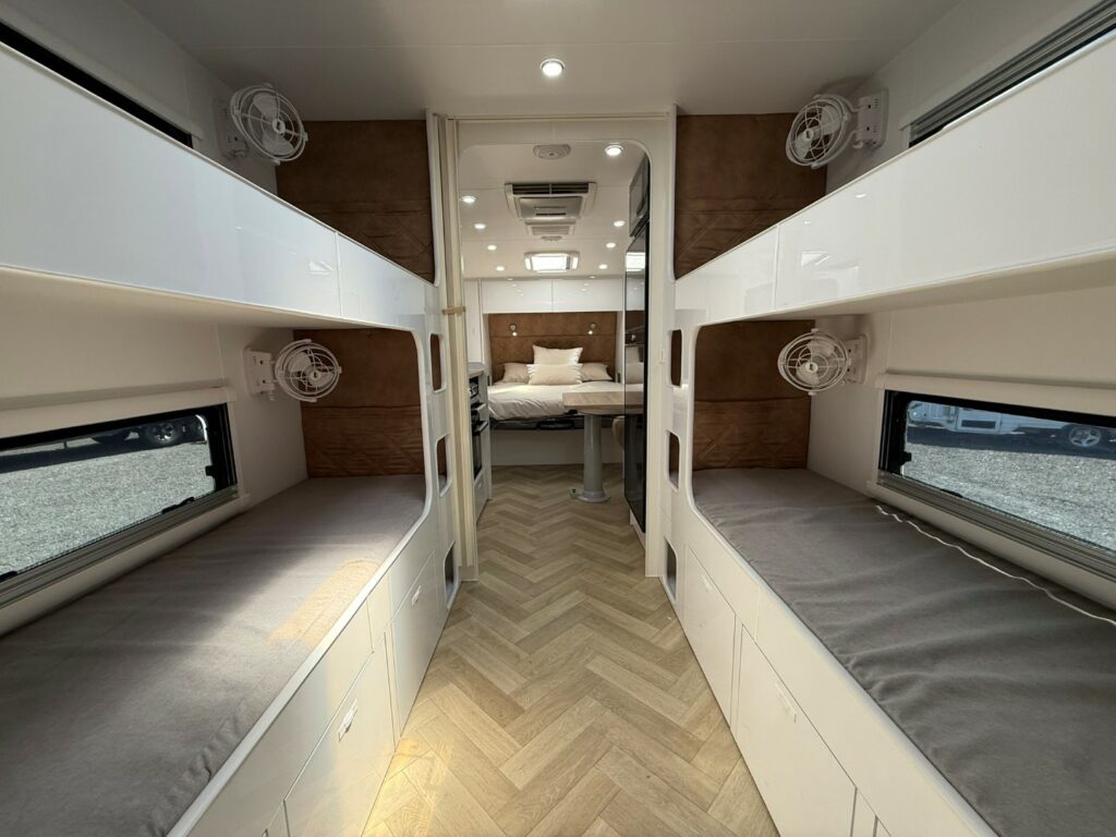 luxury-rv-quatro-offroad (35)